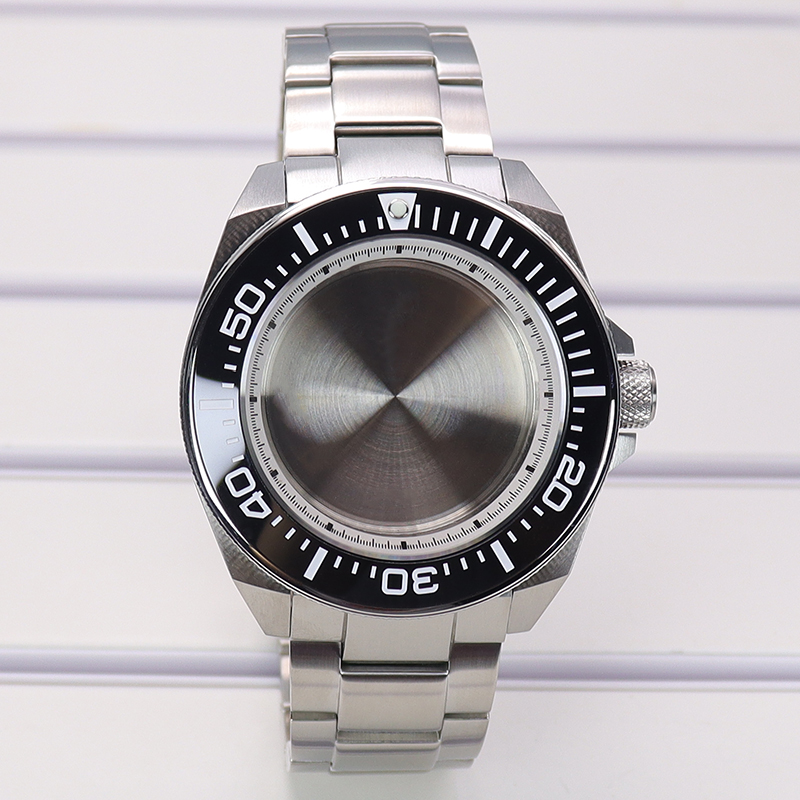 43.8mm Zilver Gemodificeerde S - Seiko Watch 5 Sports recensie en prijs