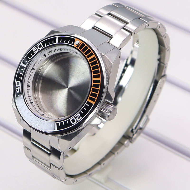 43.8mm Zilver Gemodificeerde S - Seiko Watch 5 Sports recensie en prijs