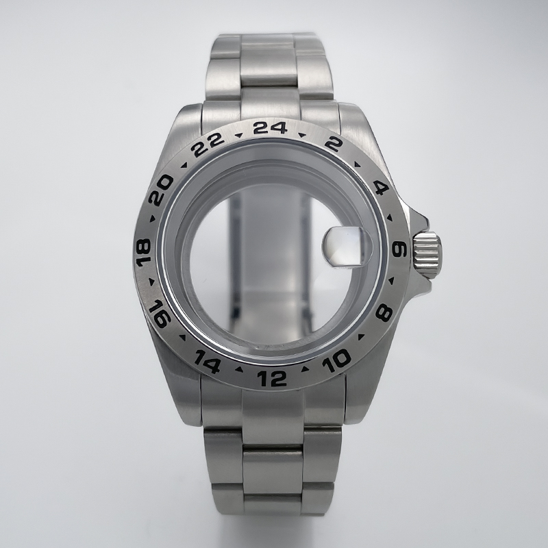40 mm Explore 2 Nh35 kast roes - Seiko Watch 5 Sports recensie en prijs